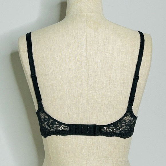 Victoria’s Secret Dream Angels Smooth & Lace Lightly Lined Demi Bra, Black, 32B - Picture 12 of 13